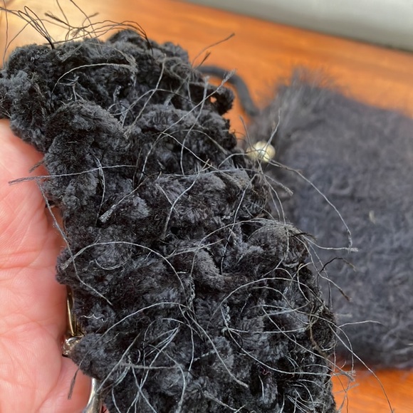 Set of 2: purse, black with pearl closure Handknit/felted. Also 62” knit scarf. - Picture 4 of 7